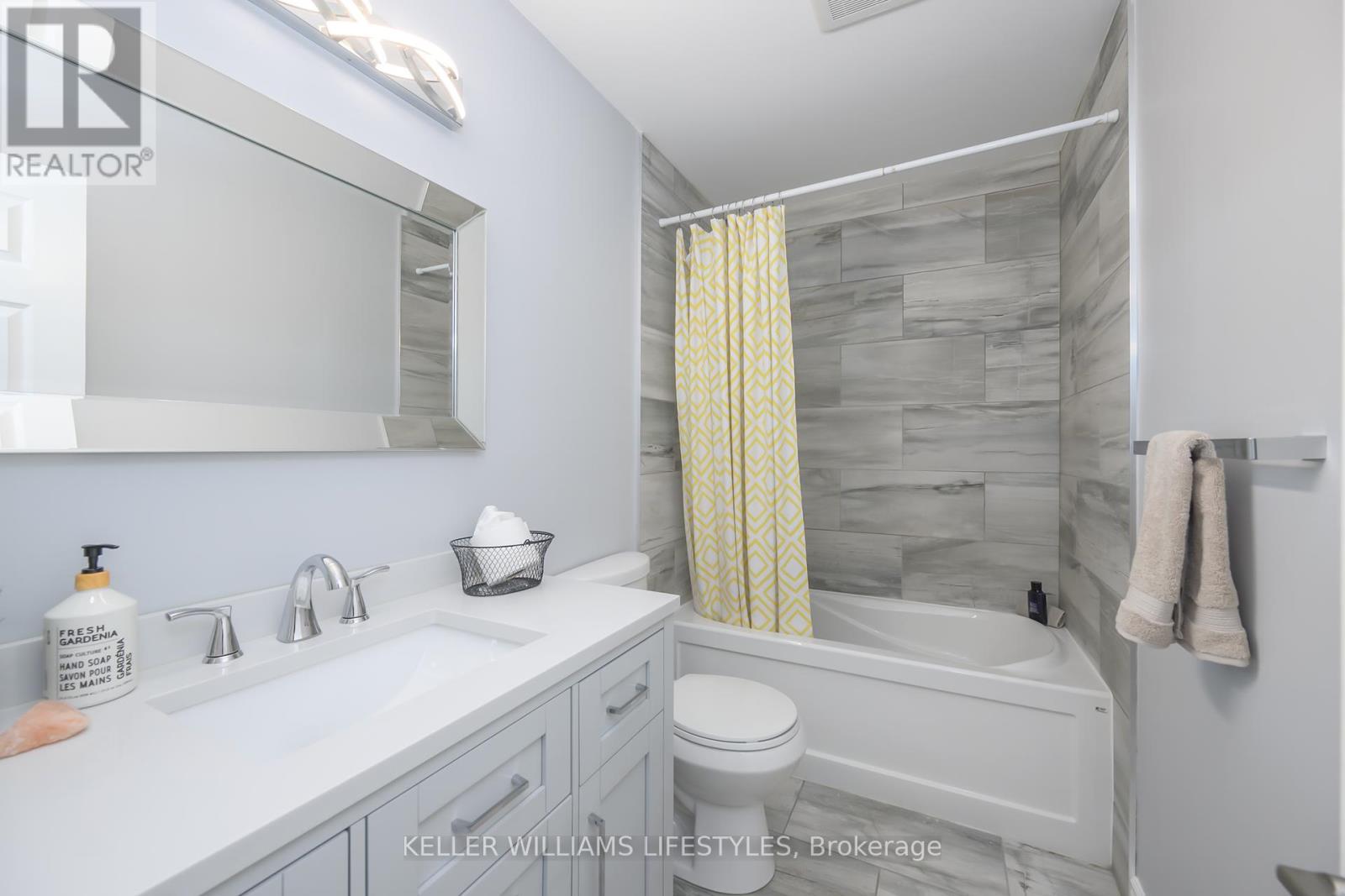 18 Thunderbird Crescent, London South, Ontario  N6J 4P5 - Photo 31 - X12399502