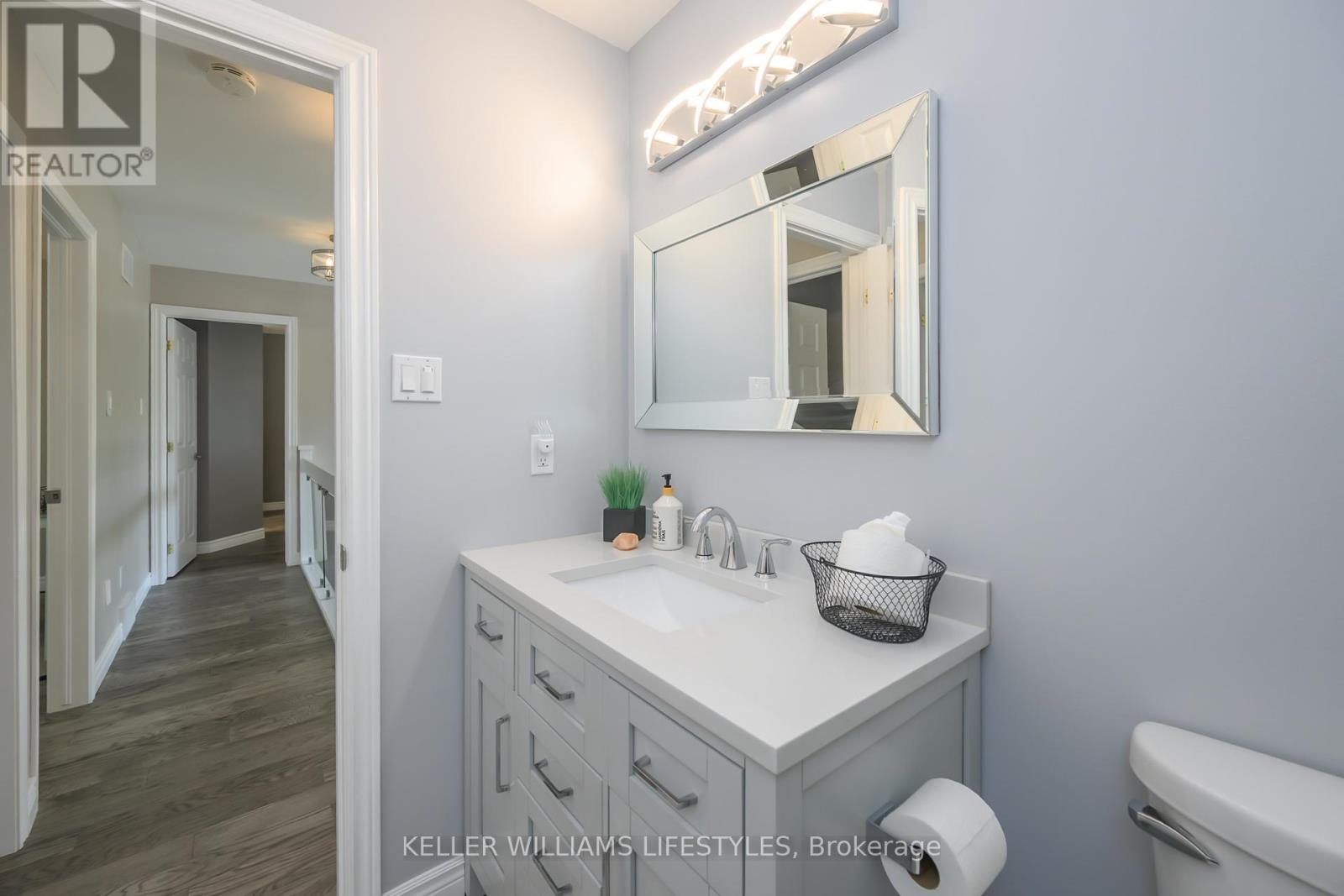 18 Thunderbird Crescent, London South, Ontario  N6J 4P5 - Photo 32 - X12399502