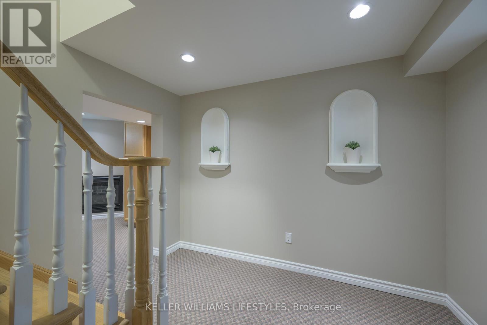 18 Thunderbird Crescent, London South, Ontario  N6J 4P5 - Photo 40 - X12399502
