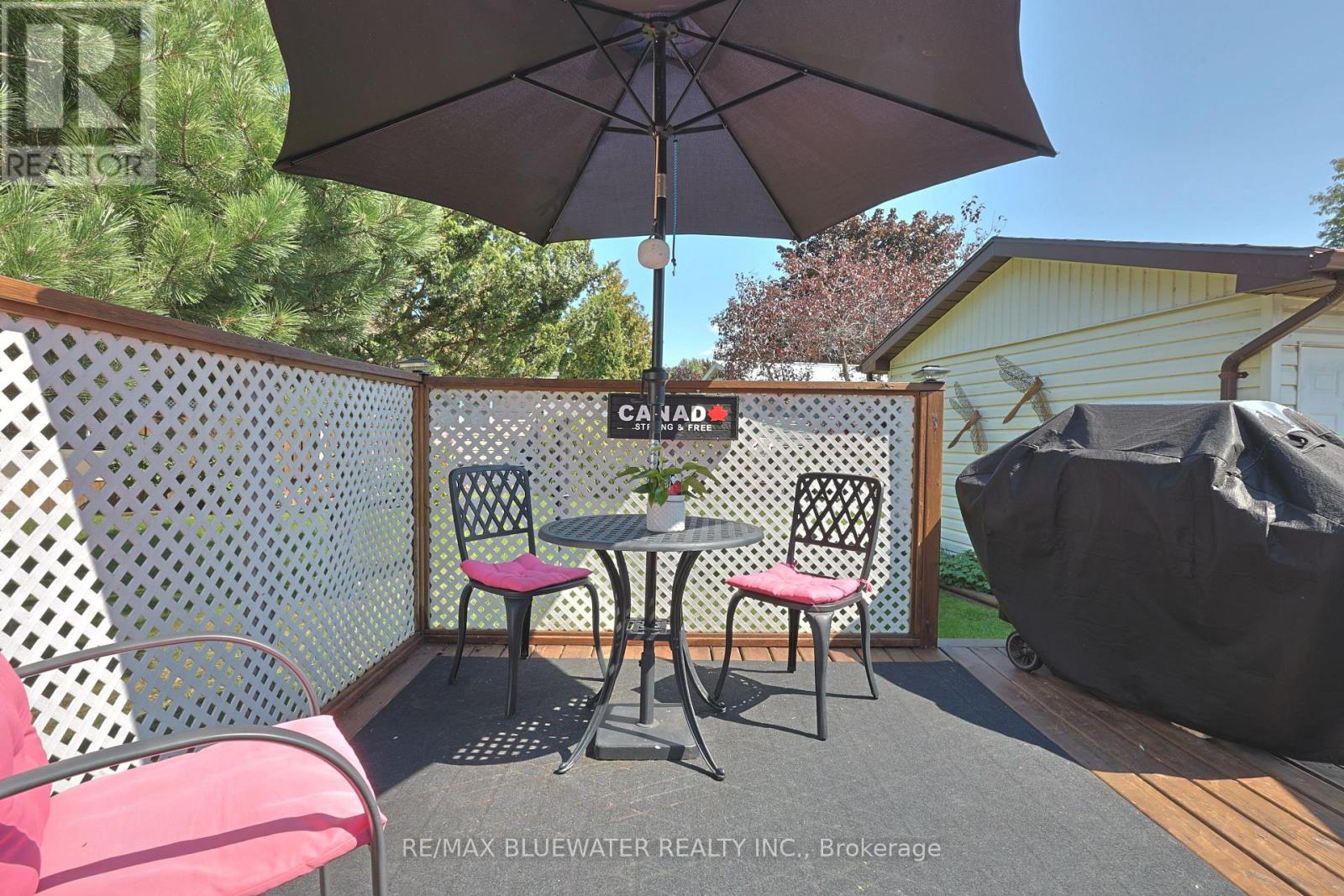 208 Biltmore Drive, South Huron, Ontario  N0M 1T0 - Photo 26 - X12399588