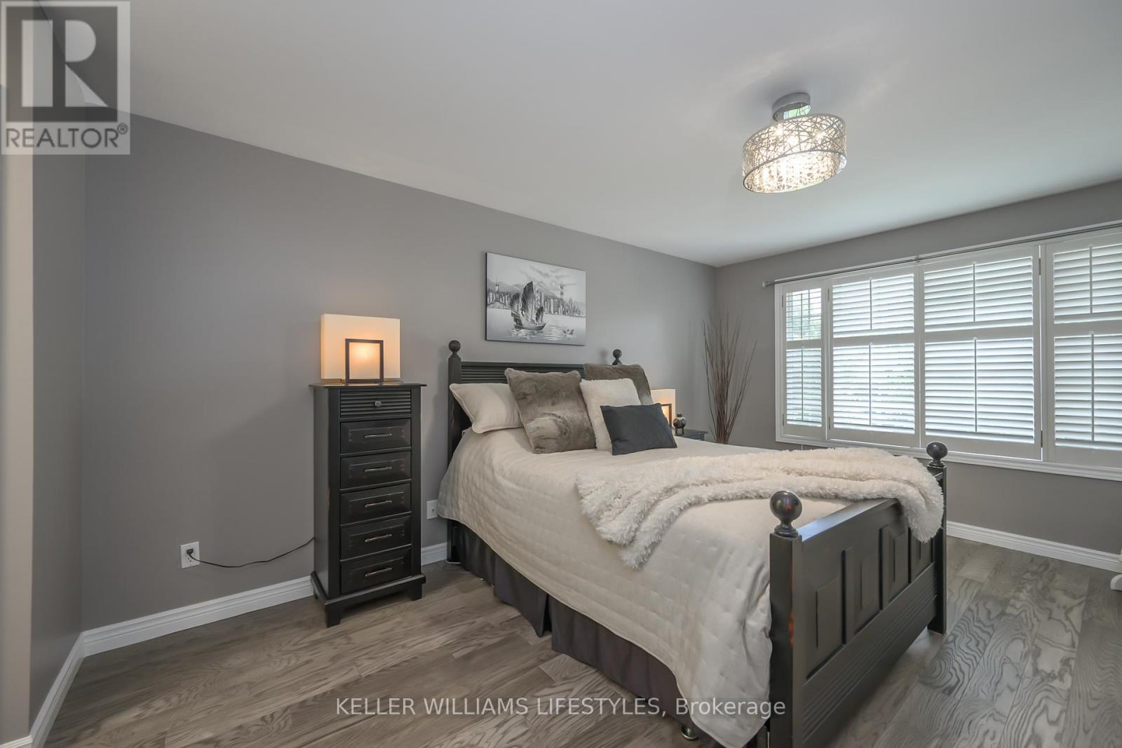 18 Thunderbird Crescent, London South, Ontario  N6J 4P5 - Photo 24 - X12399604