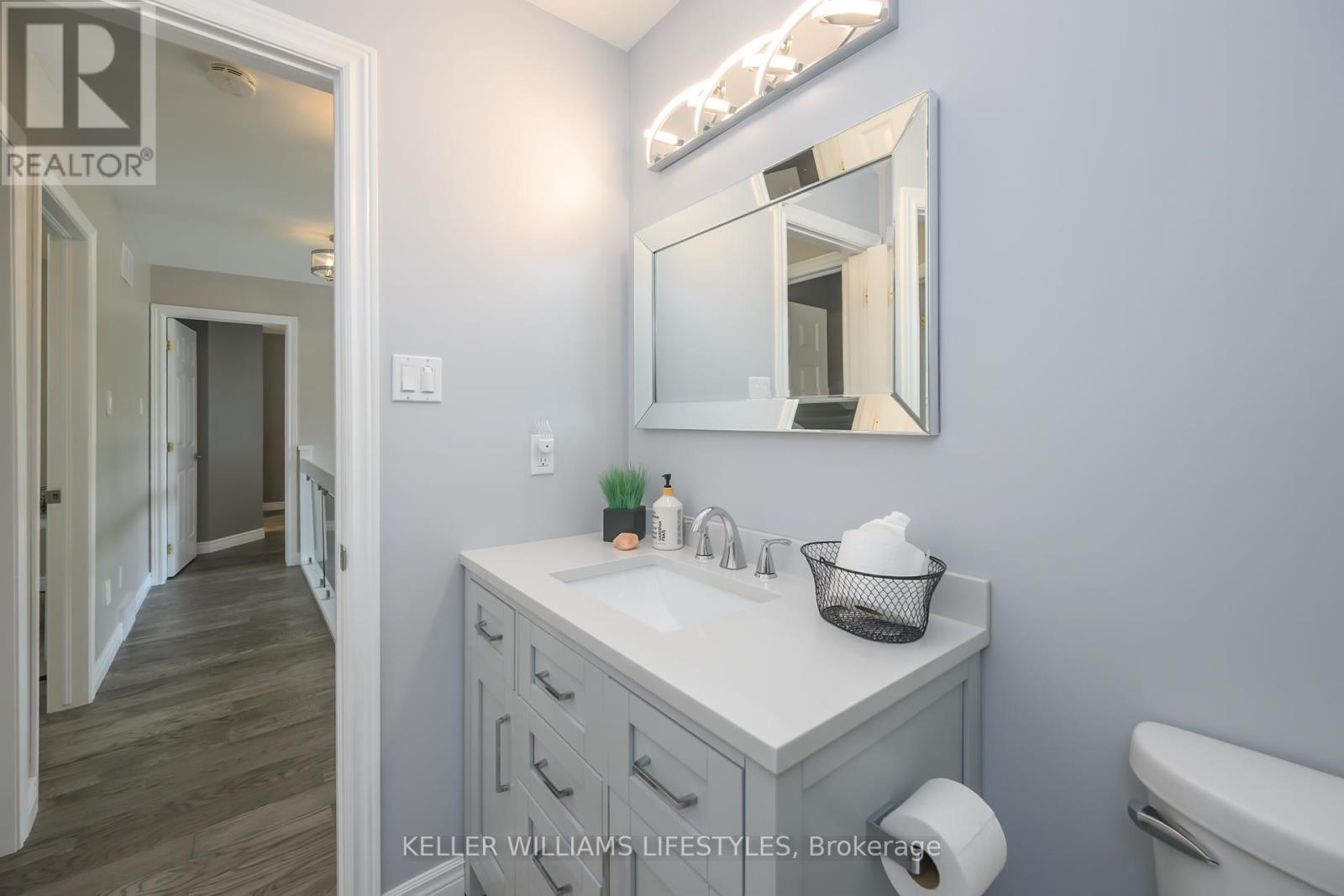 18 Thunderbird Crescent, London South, Ontario  N6J 4P5 - Photo 31 - X12399604