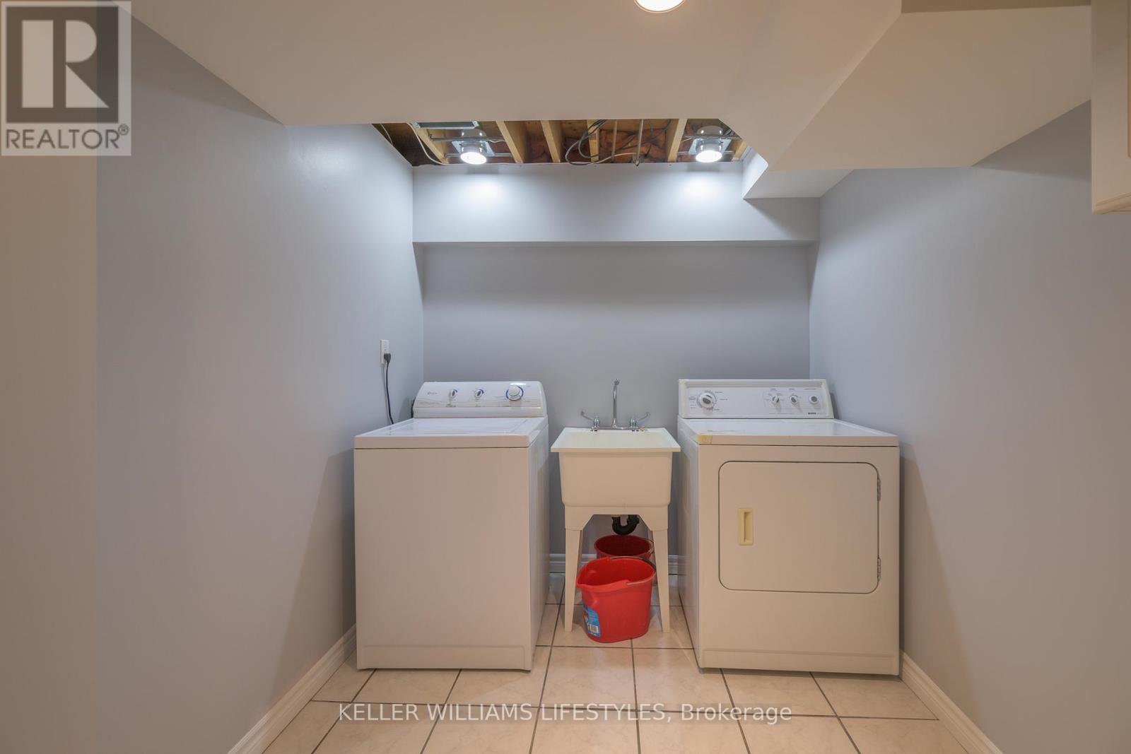 18 Thunderbird Crescent, London South, Ontario  N6J 4P5 - Photo 40 - X12399604