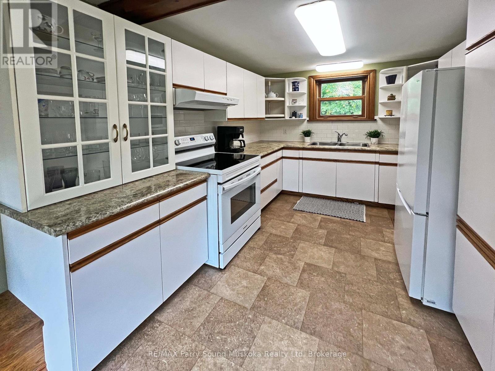 159 Boundary Spur Road, Whitestone, Ontario  P0A 1G0 - Photo 14 - X12399601