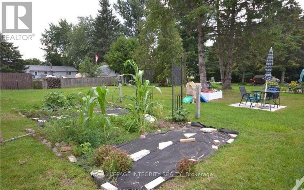 2260 Laval Street, Clarence-Rockland, Ontario  K0A 1E0 - Photo 7 - X12399533