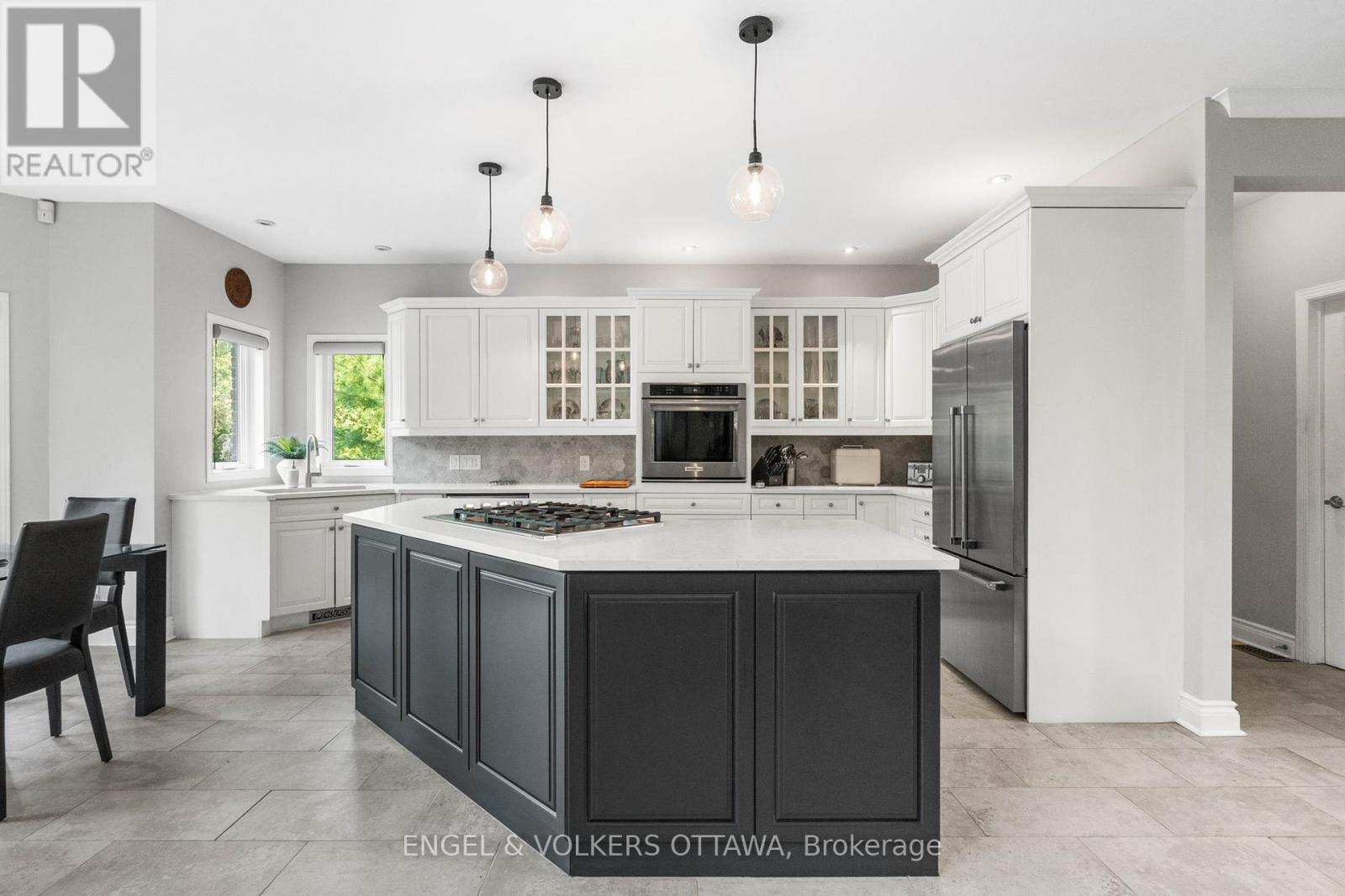 6163 Elkwood Drive, Ottawa, Ontario  K4P 1N1 - Photo 16 - X12399561