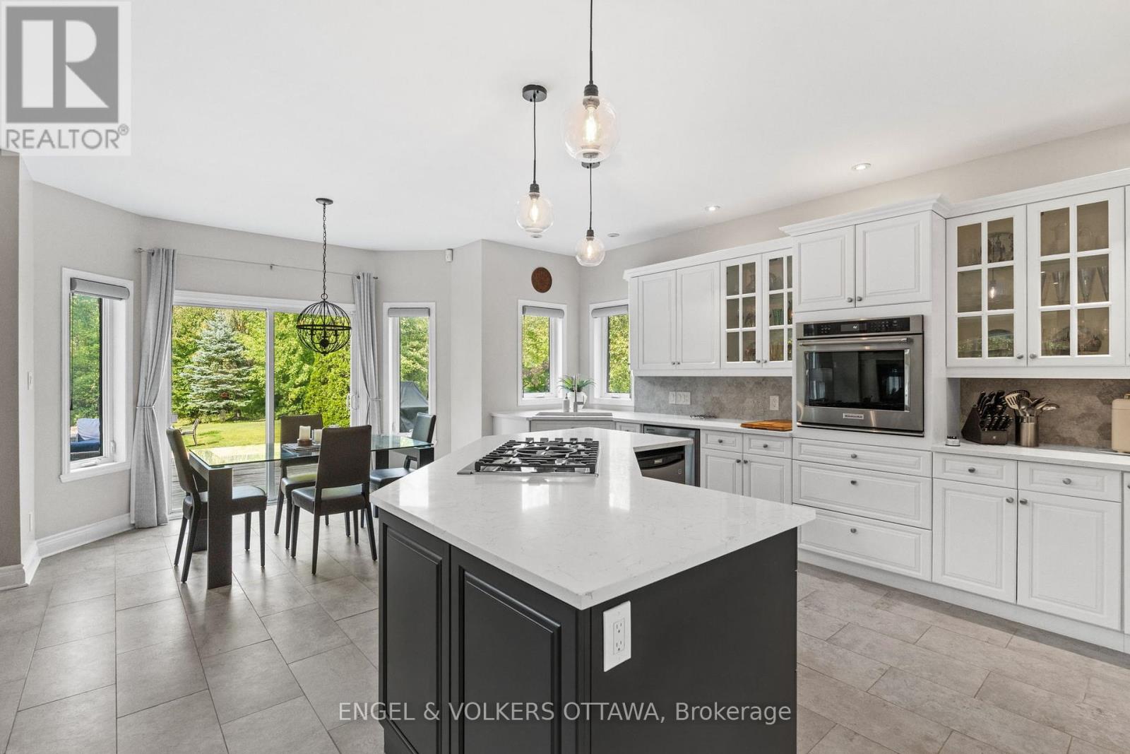6163 Elkwood Drive, Ottawa, Ontario  K4P 1N1 - Photo 17 - X12399561