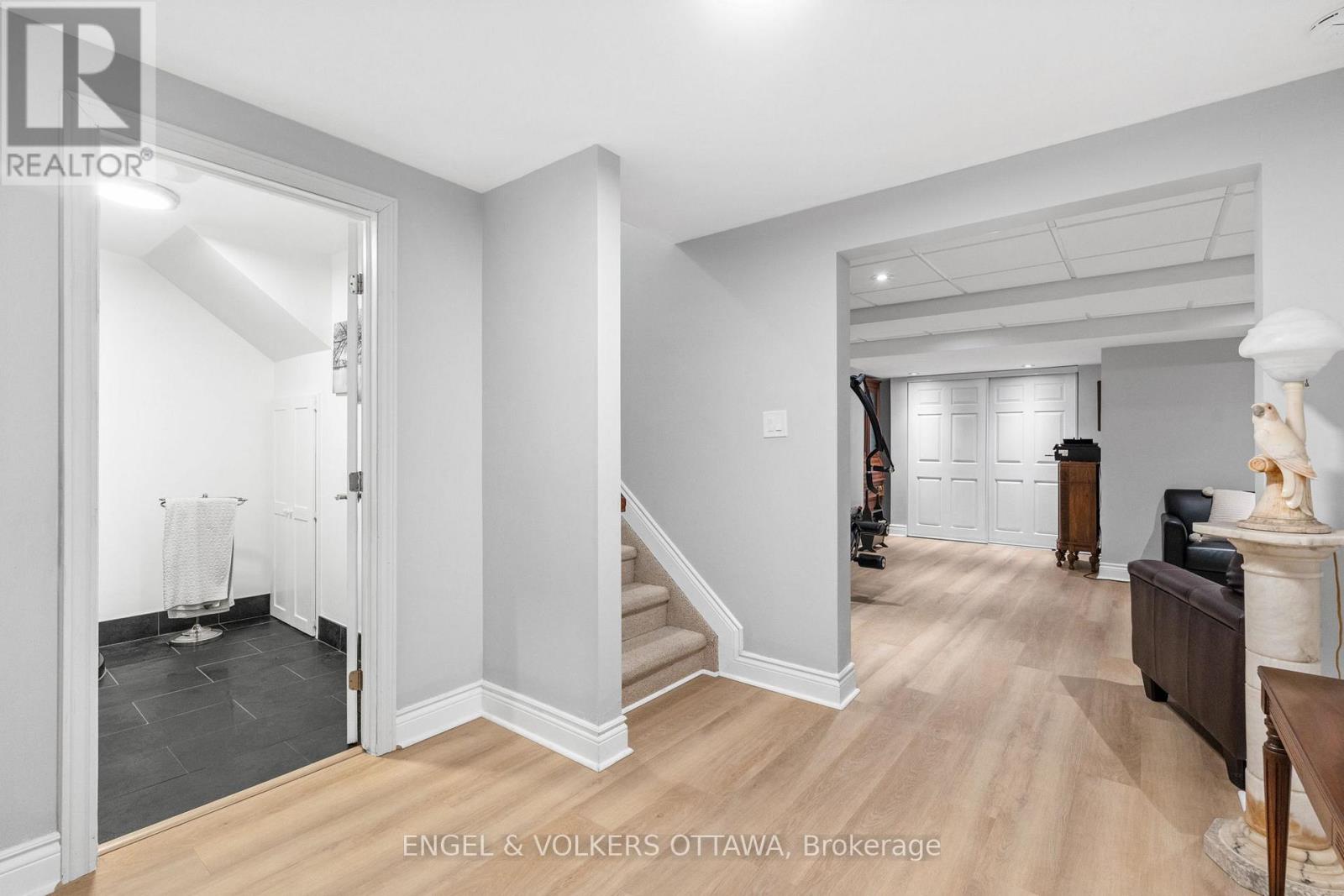 6163 Elkwood Drive, Ottawa, Ontario  K4P 1N1 - Photo 37 - X12399561