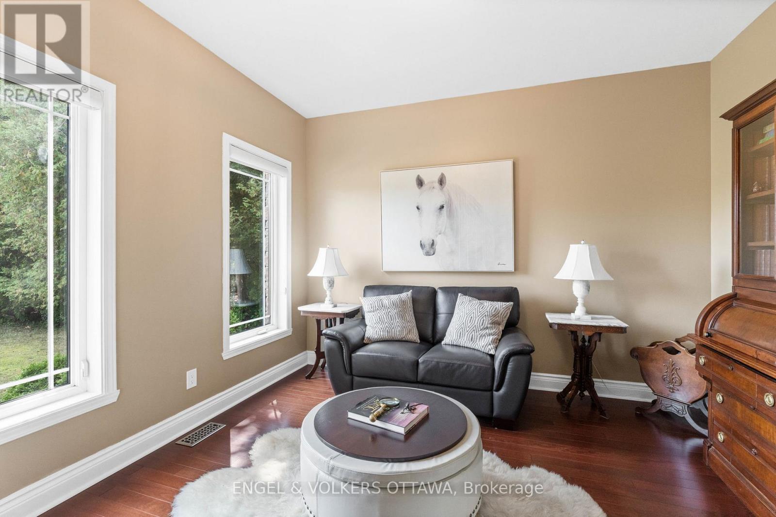 6163 Elkwood Drive, Ottawa, Ontario  K4P 1N1 - Photo 8 - X12399561