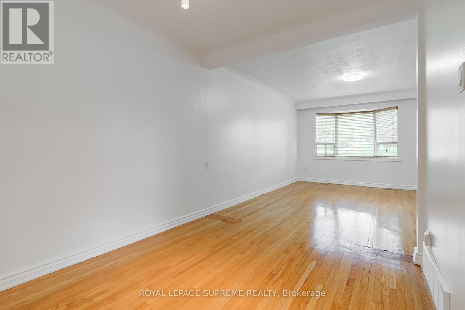 254 Eileen Avenue, Toronto, Ontario  M6N 1W1 - Photo 13 - W12399354