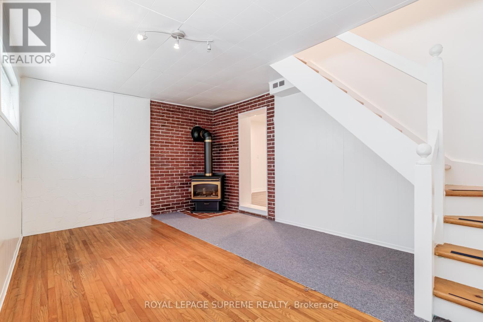 254 Eileen Avenue, Toronto, Ontario  M6N 1W1 - Photo 27 - W12399354