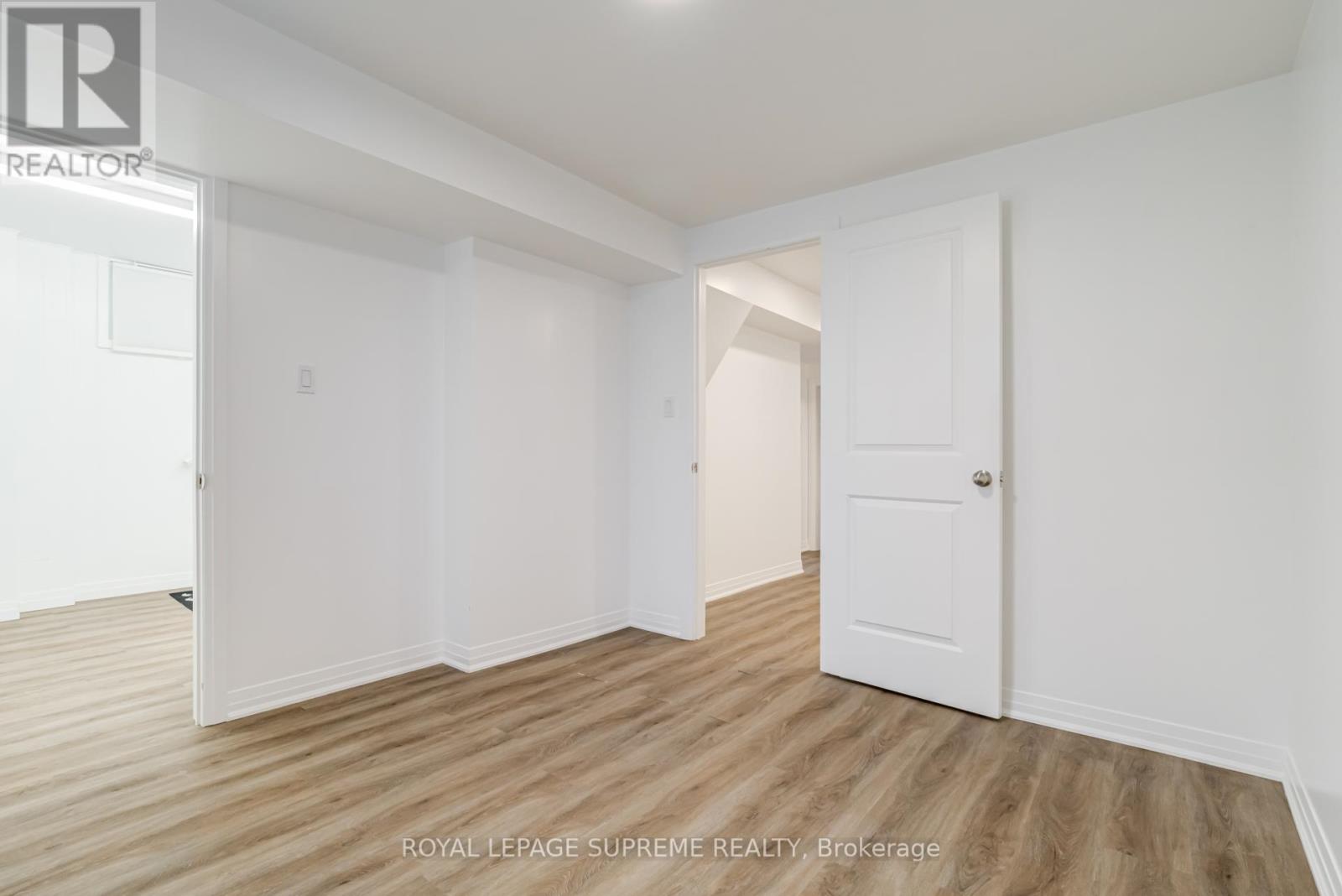 254 Eileen Avenue, Toronto, Ontario  M6N 1W1 - Photo 32 - W12399354