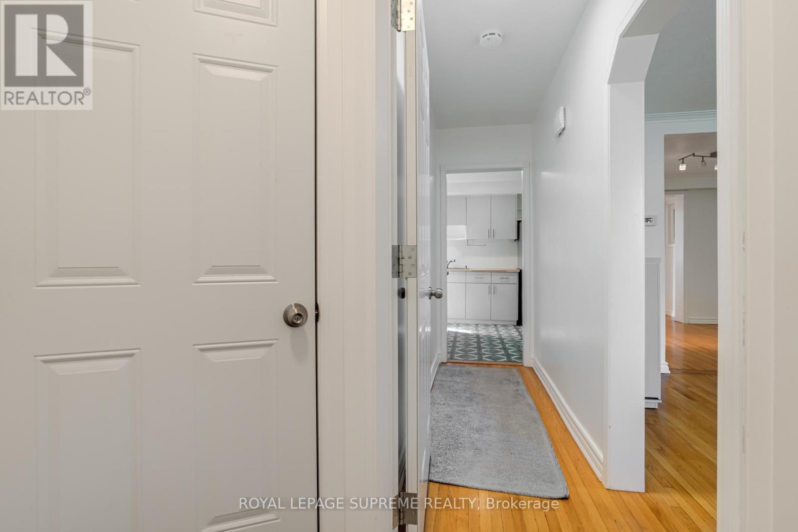 254 Eileen Avenue, Toronto, Ontario  M6N 1W1 - Photo 5 - W12399354