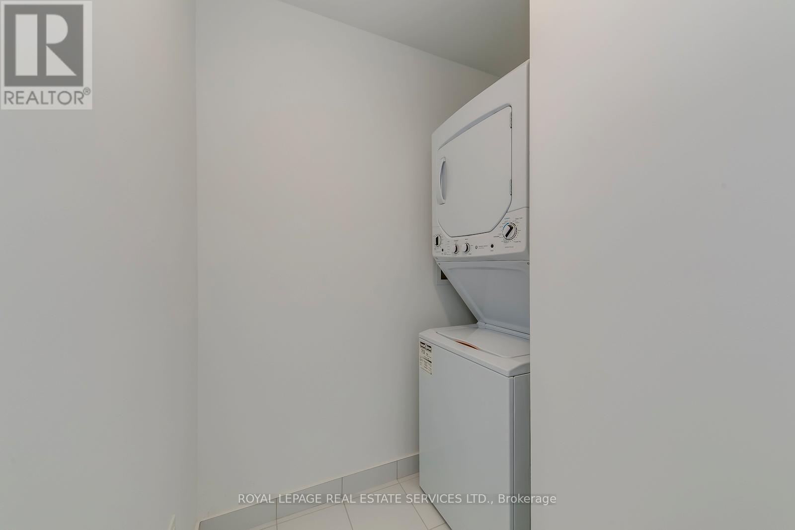 1318 - 2489 Taunton Road, Oakville, Ontario  L6H 3R9 - Photo 39 - W12399363