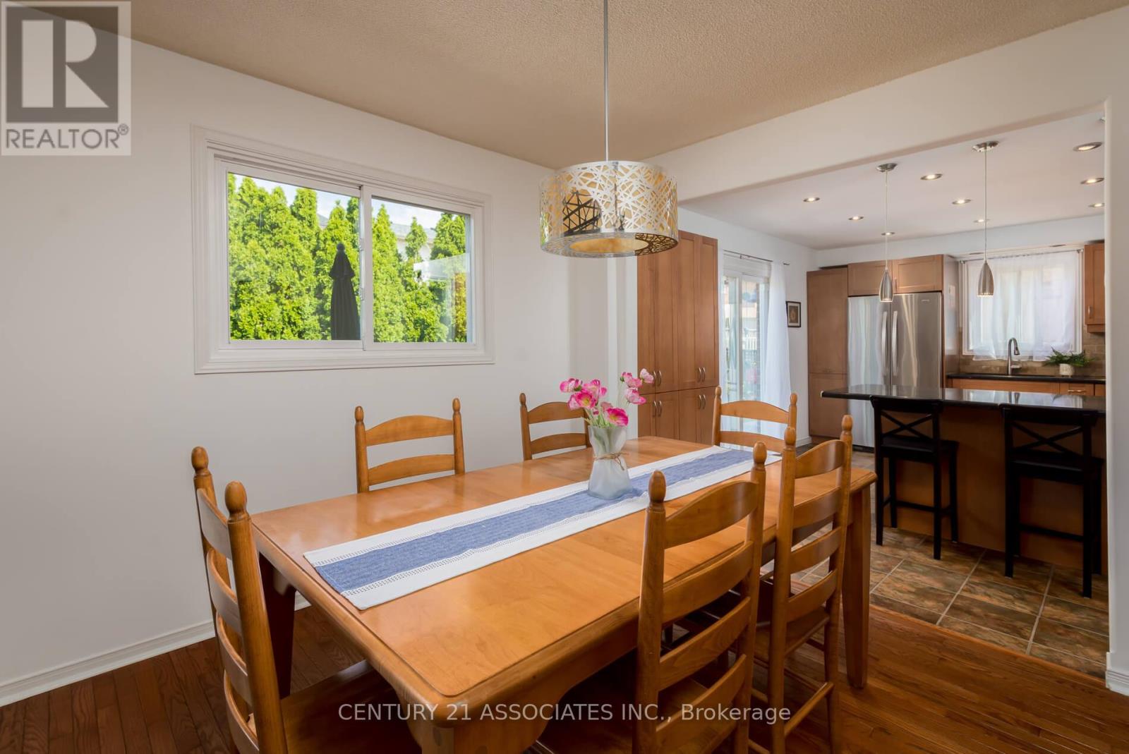 1324 Quinpool Court, Mississauga (Creditview), Ontario  L5C 4J3 - Photo 11 - W12399461