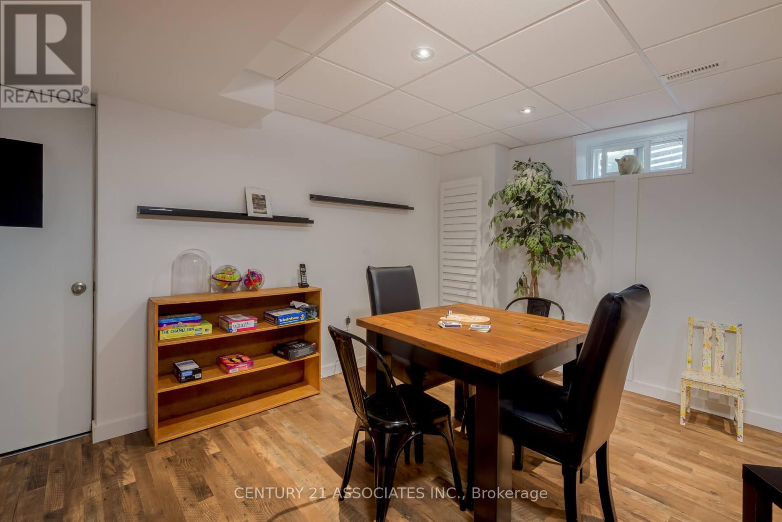 1324 Quinpool Court, Mississauga (Creditview), Ontario  L5C 4J3 - Photo 29 - W12399461