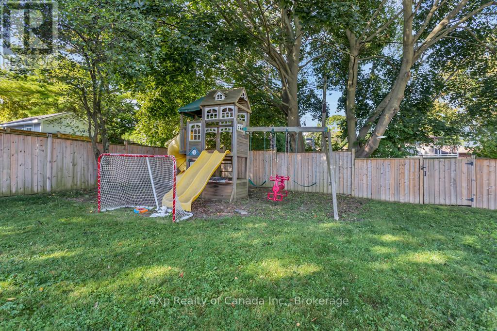 70 Washington Street, Norfolk, Ontario  N0E 1Y0 - Photo 11 - X12399510
