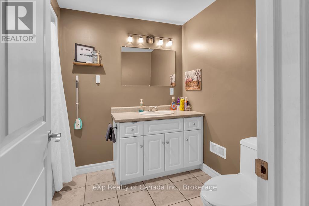 70 Washington Street, Norfolk, Ontario  N0E 1Y0 - Photo 22 - X12399510