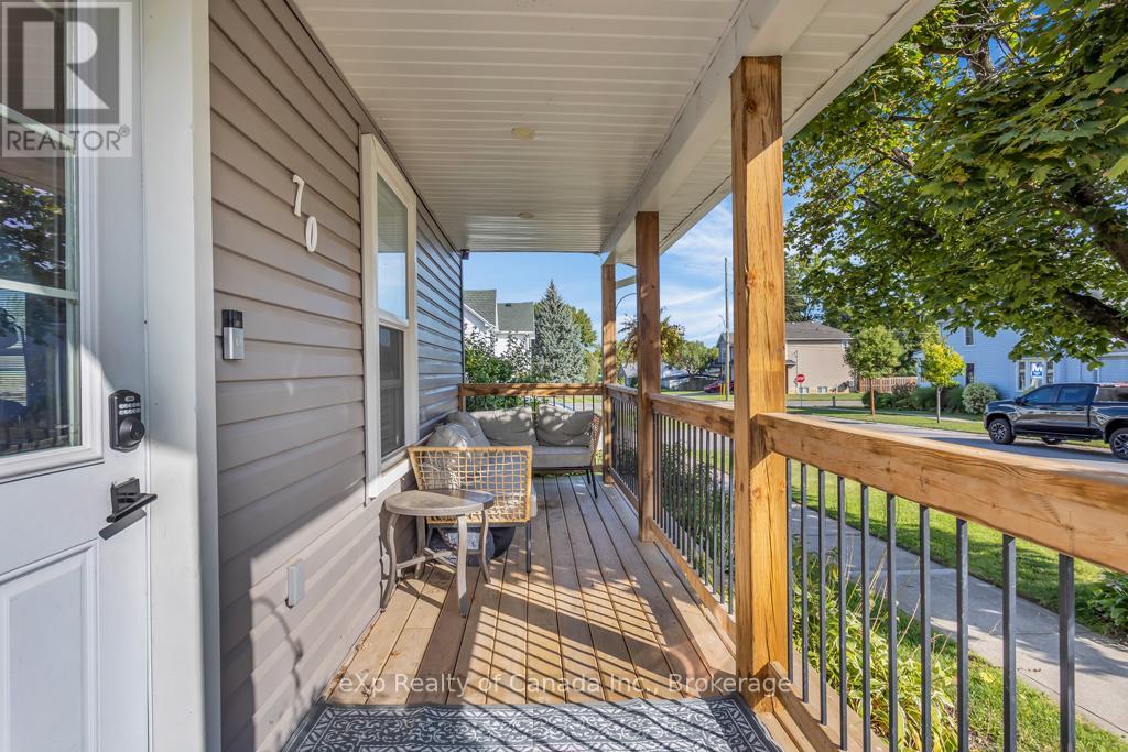 70 Washington Street, Norfolk, Ontario  N0E 1Y0 - Photo 3 - X12399510