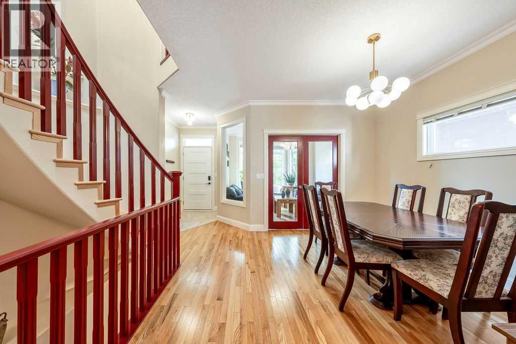608 12 Avenue Ne, Calgary, Alberta  T2E 1B1 - Photo 3 - A2255817
