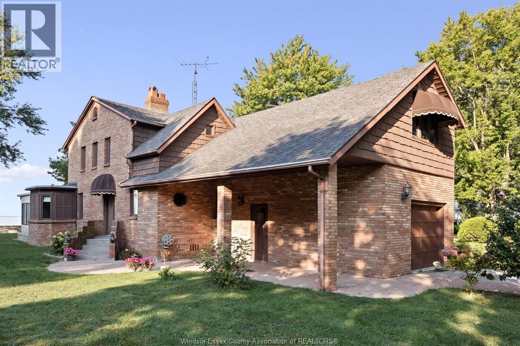 MLS# 25023203: 1818 ERIE AVENUE, Amherstburg, Canada