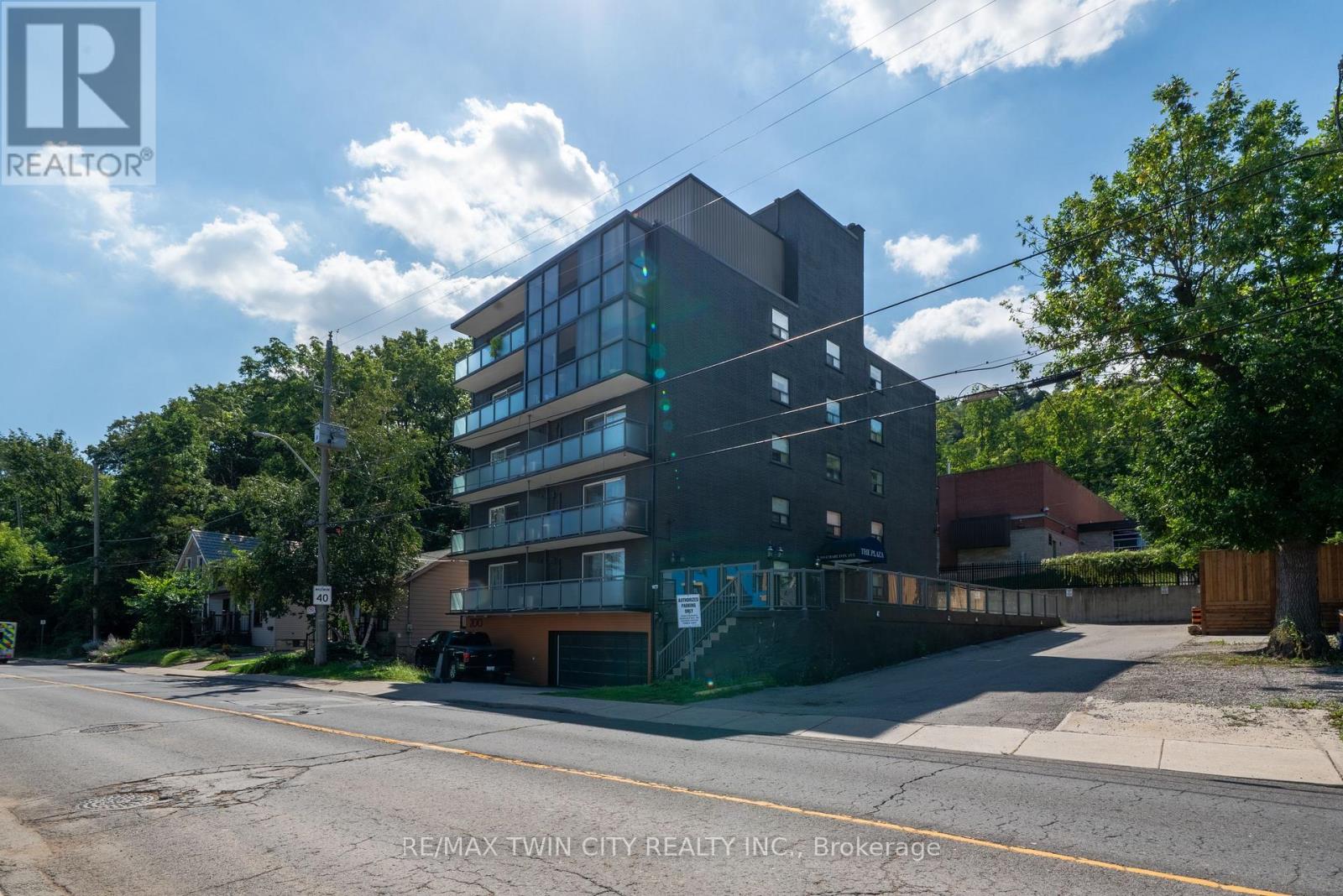 Penthouse - 200 Charlton Avenue E, Hamilton, Ontario  L8N 1Z1 - Photo 1 - X12399359