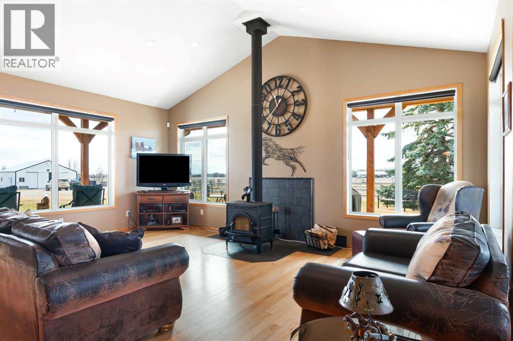 34126 Range Road 2-0, Rural Red Deer County, Alberta  T0M 0K0 - Photo 10 - A2255161