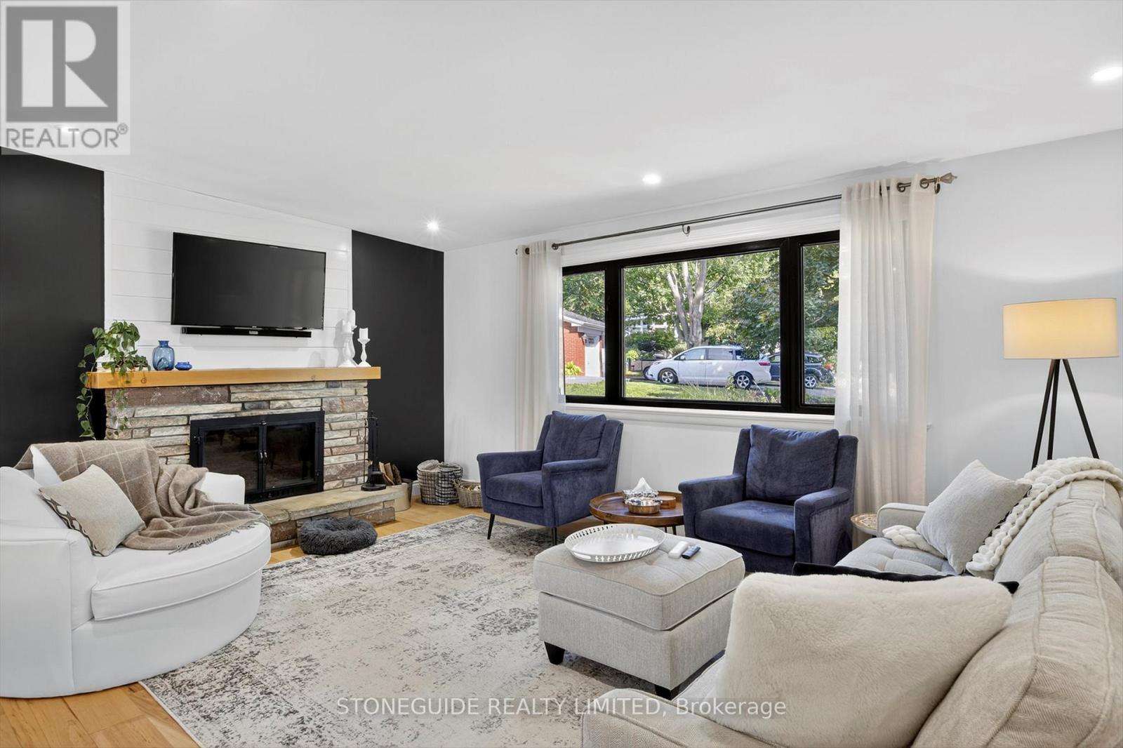 19 Cindy Street, Peterborough, Ontario  K9J 6M5 - Photo 8 - X12399591