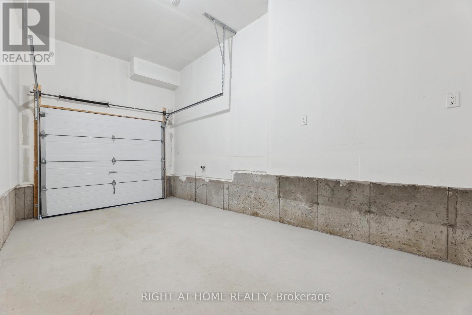 (Upper) - 20 Lively Way, Whitby, Ontario  L1R 0S3 - Photo 26 - E12398969