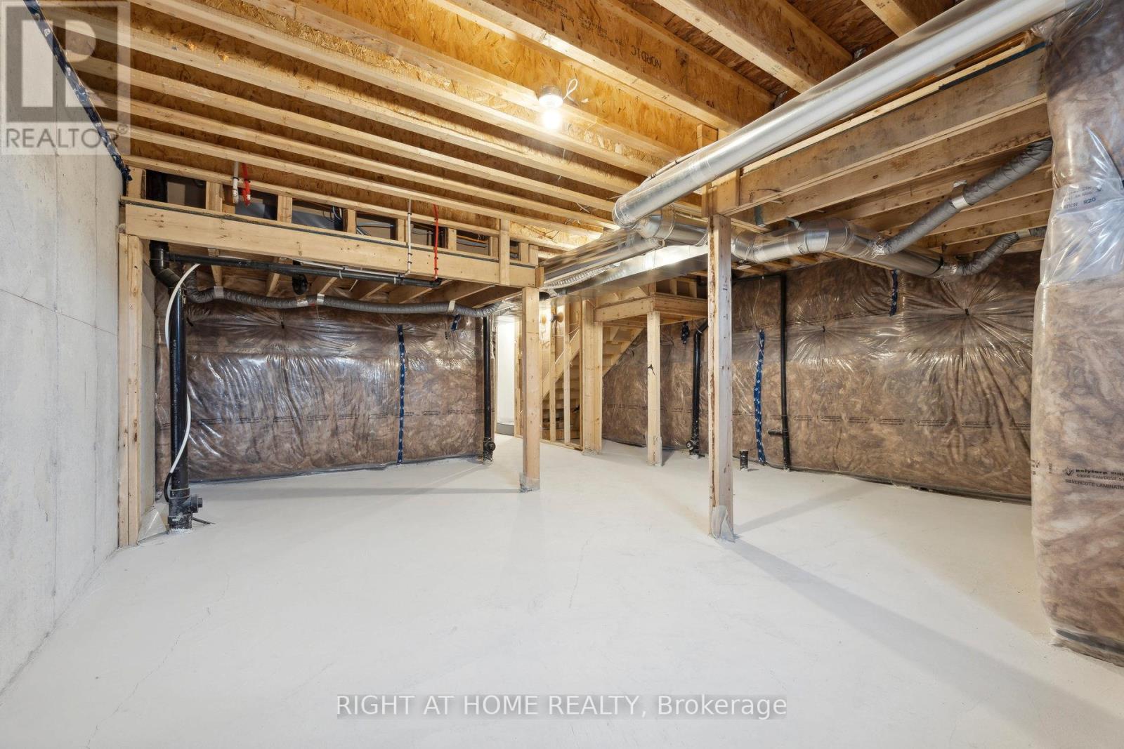 (Upper) - 20 Lively Way, Whitby, Ontario  L1R 0S3 - Photo 25 - E12398969