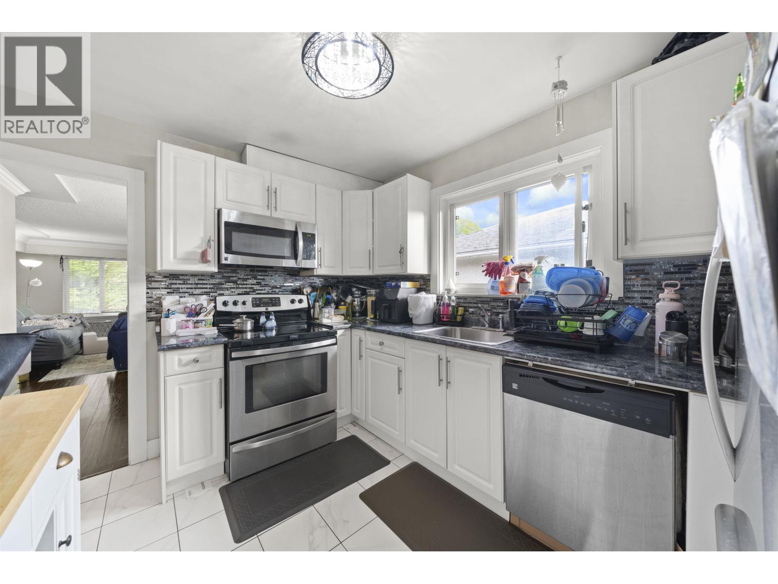 4835 Chatham Street, Vancouver, British Columbia  V5R 3Z1 - Photo 10 - R3047055
