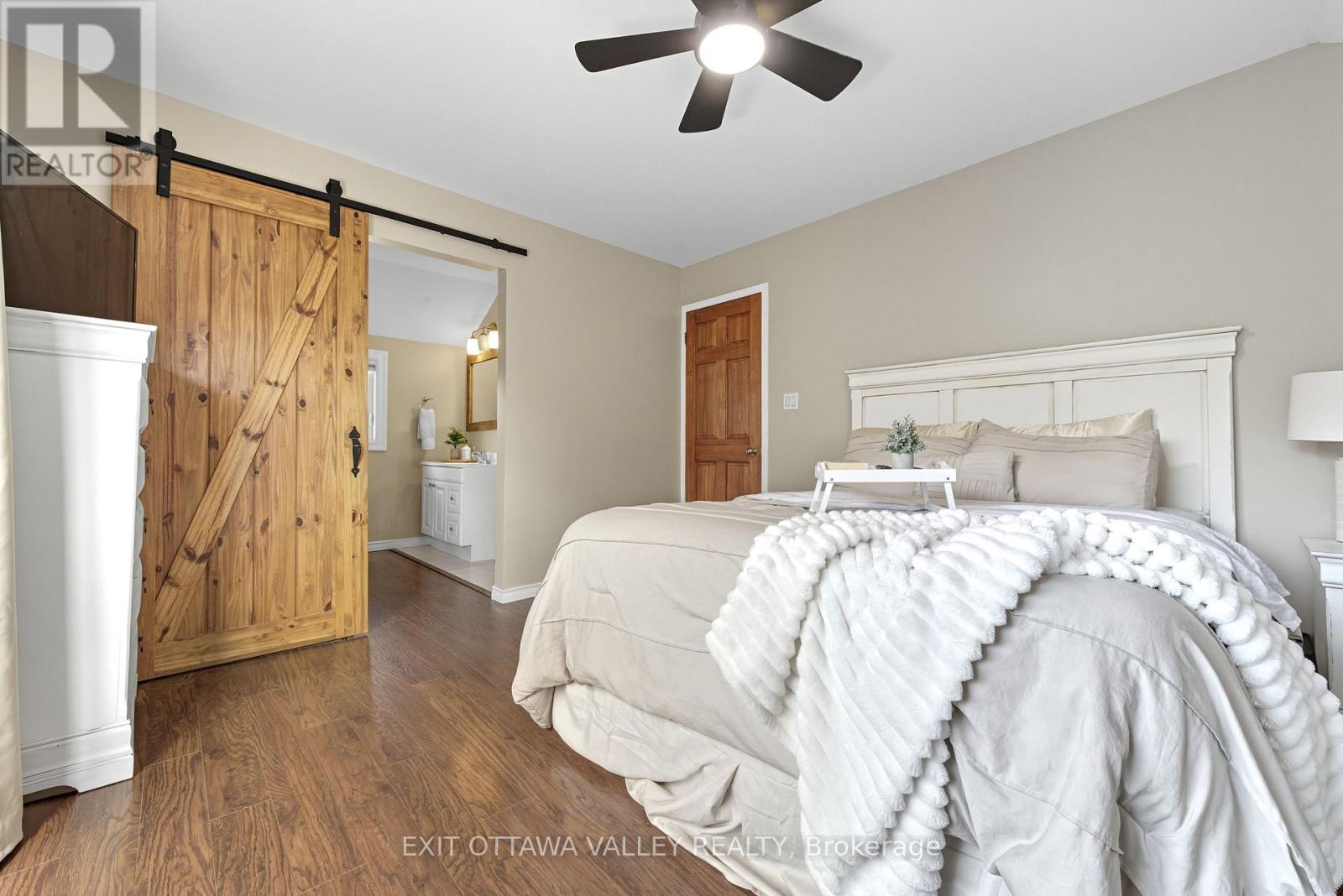 36 Thomas Street, Deep River, Ontario  K0J 1P0 - Photo 26 - X12399520