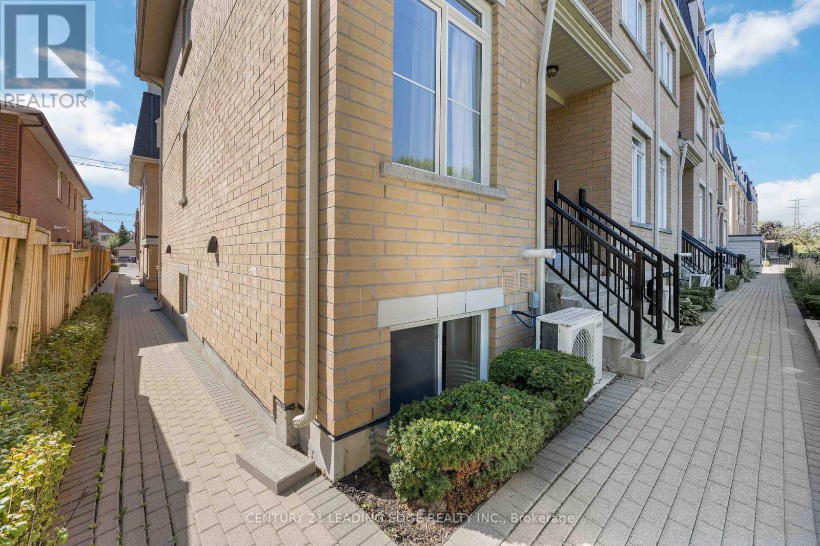 120 - 380 Hopewell Avenue, Toronto, Ontario  M6E 2S2 - Photo 49 - W12398552