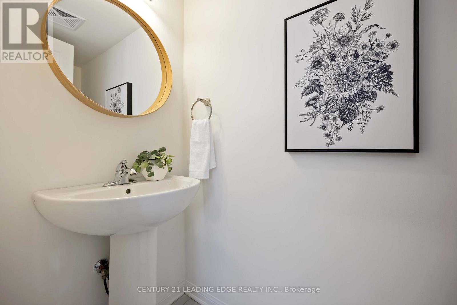 120 - 380 Hopewell Avenue, Toronto, Ontario  M6E 2S2 - Photo 31 - W12398552