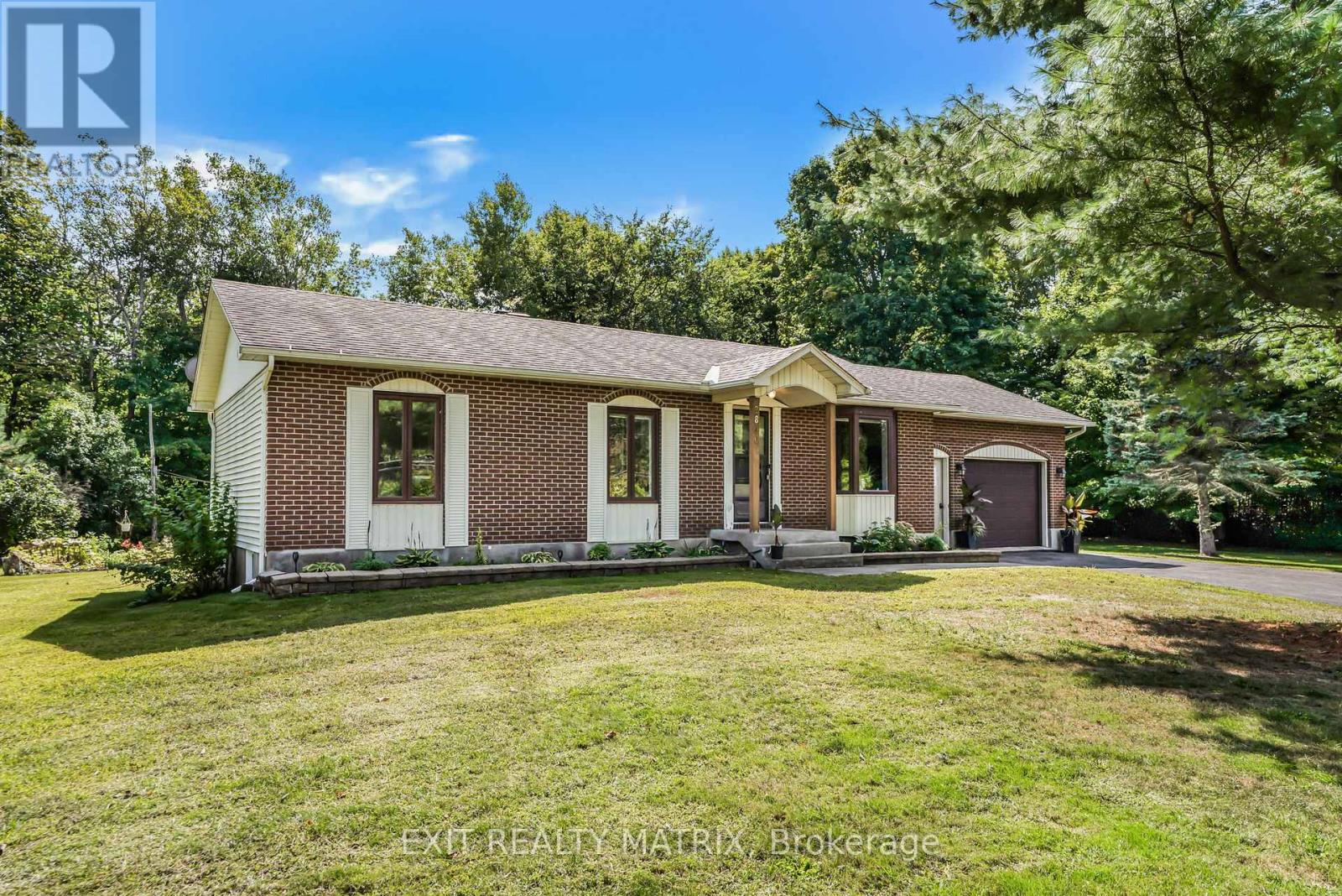 2896 FRONT ROAD, East Hawkesbury, Ontario