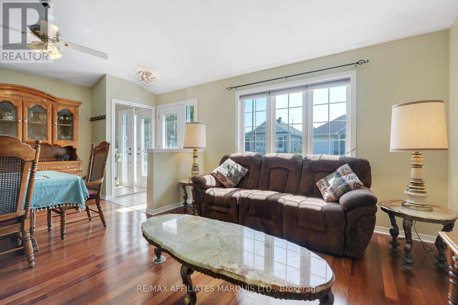 1518 Frank Court, Cornwall, Ontario  K6H 7N7 - Photo 4 - X12399580