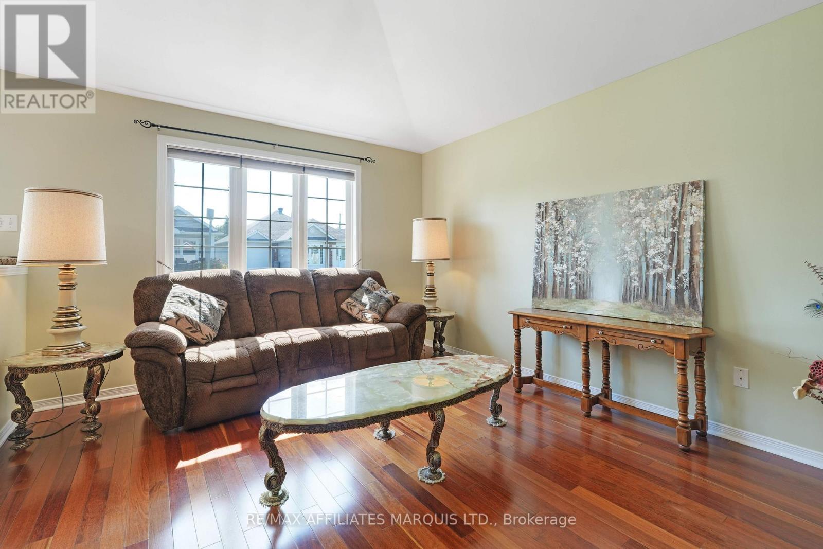 1518 Frank Court, Cornwall, Ontario  K6H 7N7 - Photo 5 - X12399580