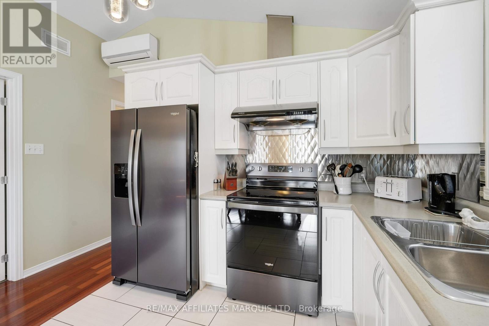 1518 Frank Court, Cornwall, Ontario  K6H 7N7 - Photo 7 - X12399580