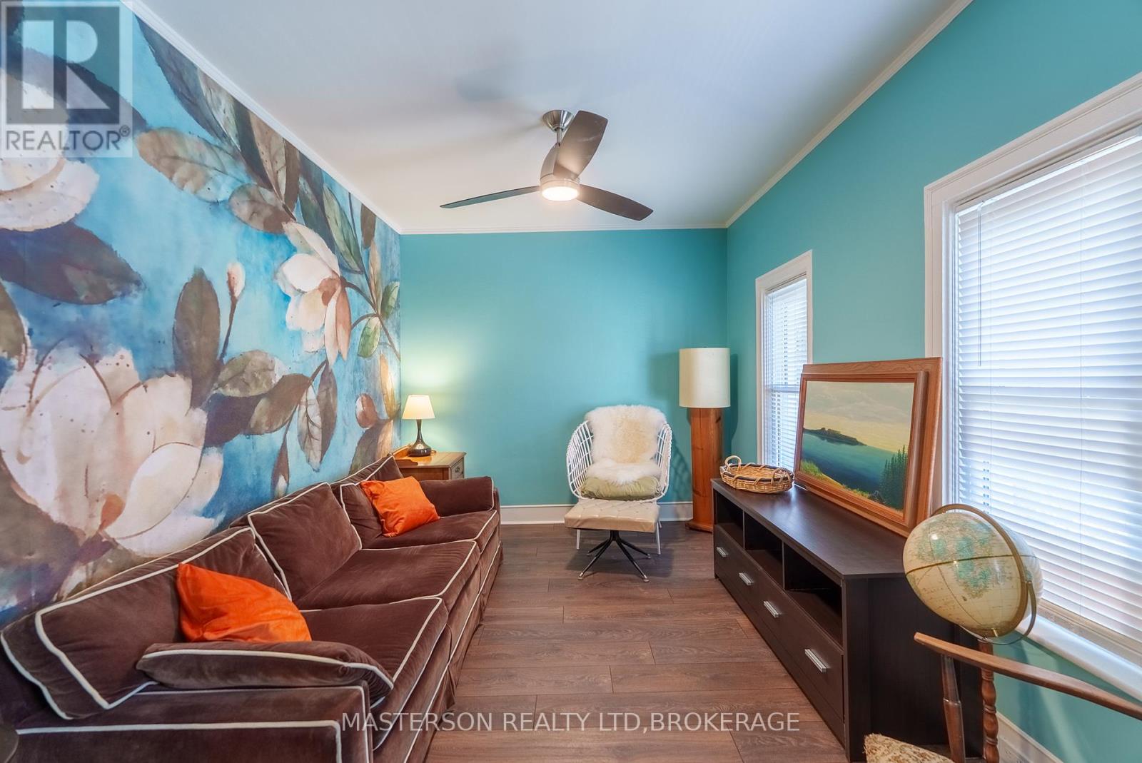 4326 Ellis Street, Niagara Falls, Ontario  L2E 1H1 - Photo 4 - X12366152