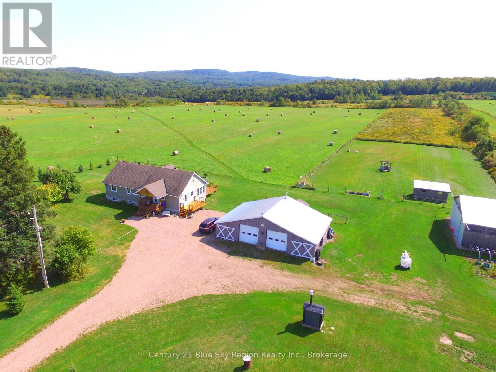 167 English Line, Powassan, Ontario  P0H 1Z0 - Photo 3 - X12399542