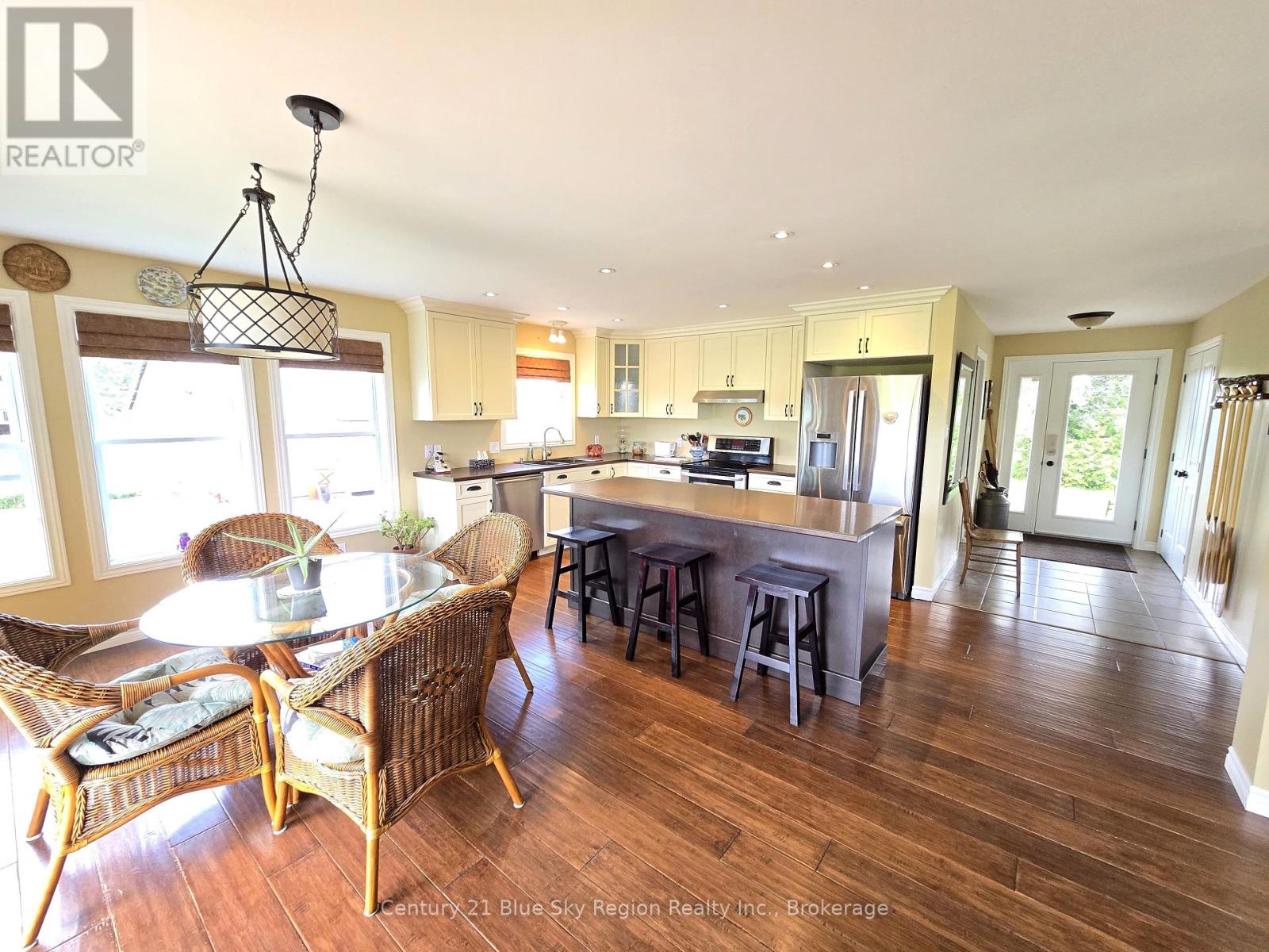 167 English Line, Powassan, Ontario  P0H 1Z0 - Photo 5 - X12399542