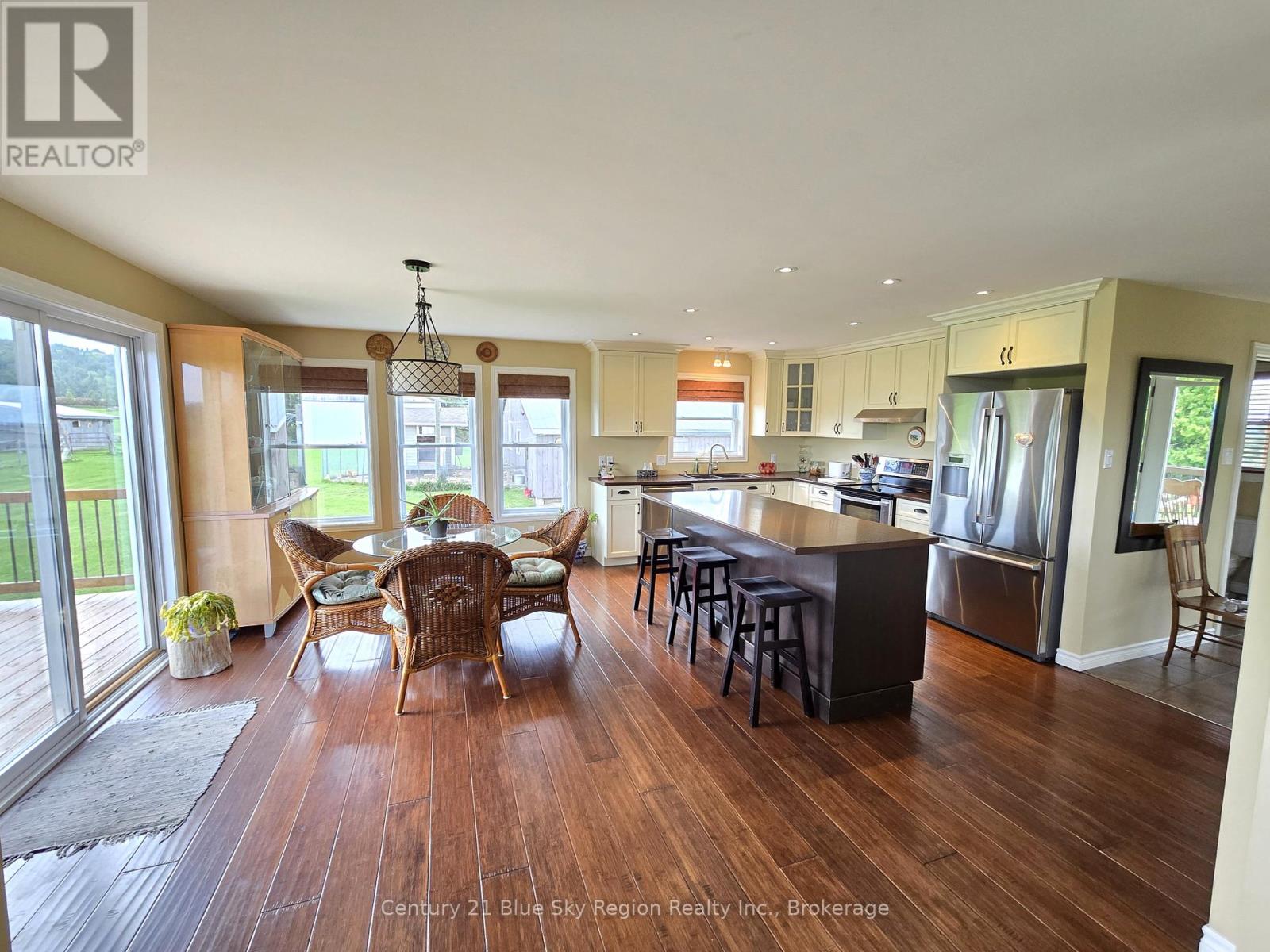 167 English Line, Powassan, Ontario  P0H 1Z0 - Photo 7 - X12399542