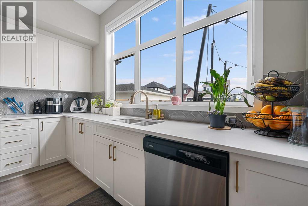 295 Magnolia Drive Se, Calgary, Alberta  T3M 3N1 - Photo 13 - A2256336