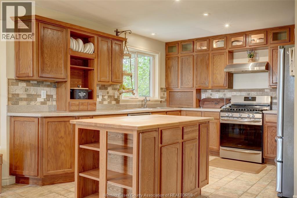 323 County Rd 27 East, Kingsville, Ontario  N0R 1V0 - Photo 13 - 25023237