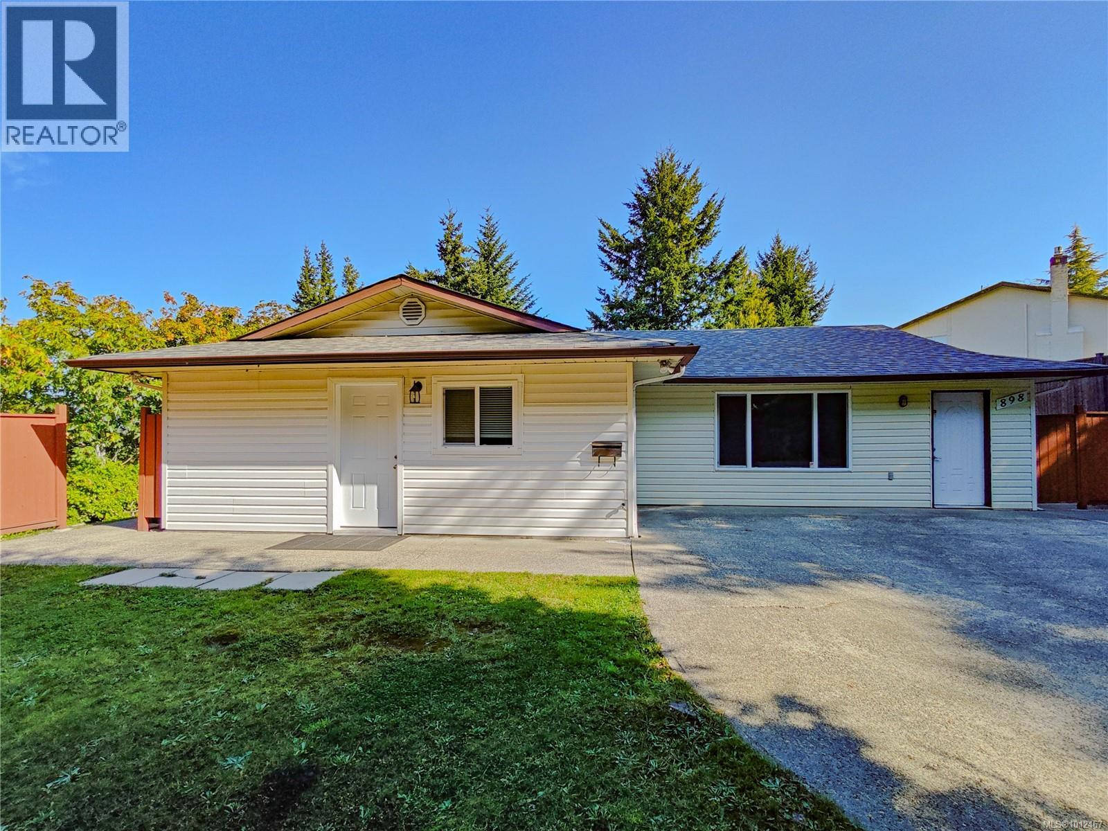 898 Cecil Blogg Dr, Colwood, British Columbia