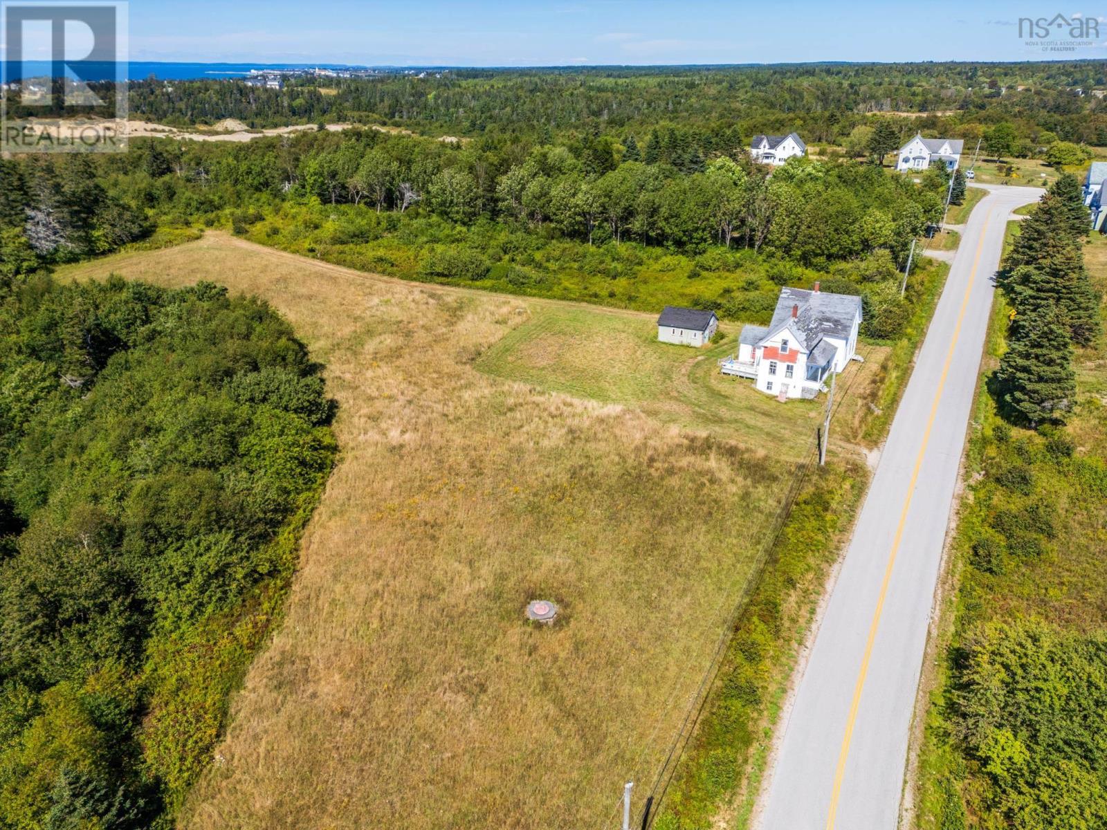 283 Dentremont Rd, Meteghan River, Nova Scotia  B0W 2L0 - Photo 4 - 202523169