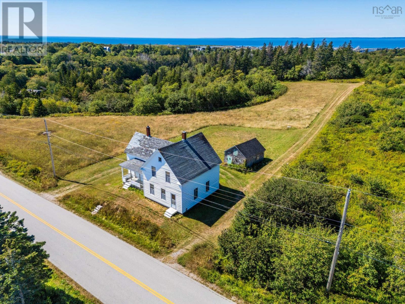 283 Dentremont Rd, Meteghan River, Nova Scotia  B0W 2L0 - Photo 3 - 202523169