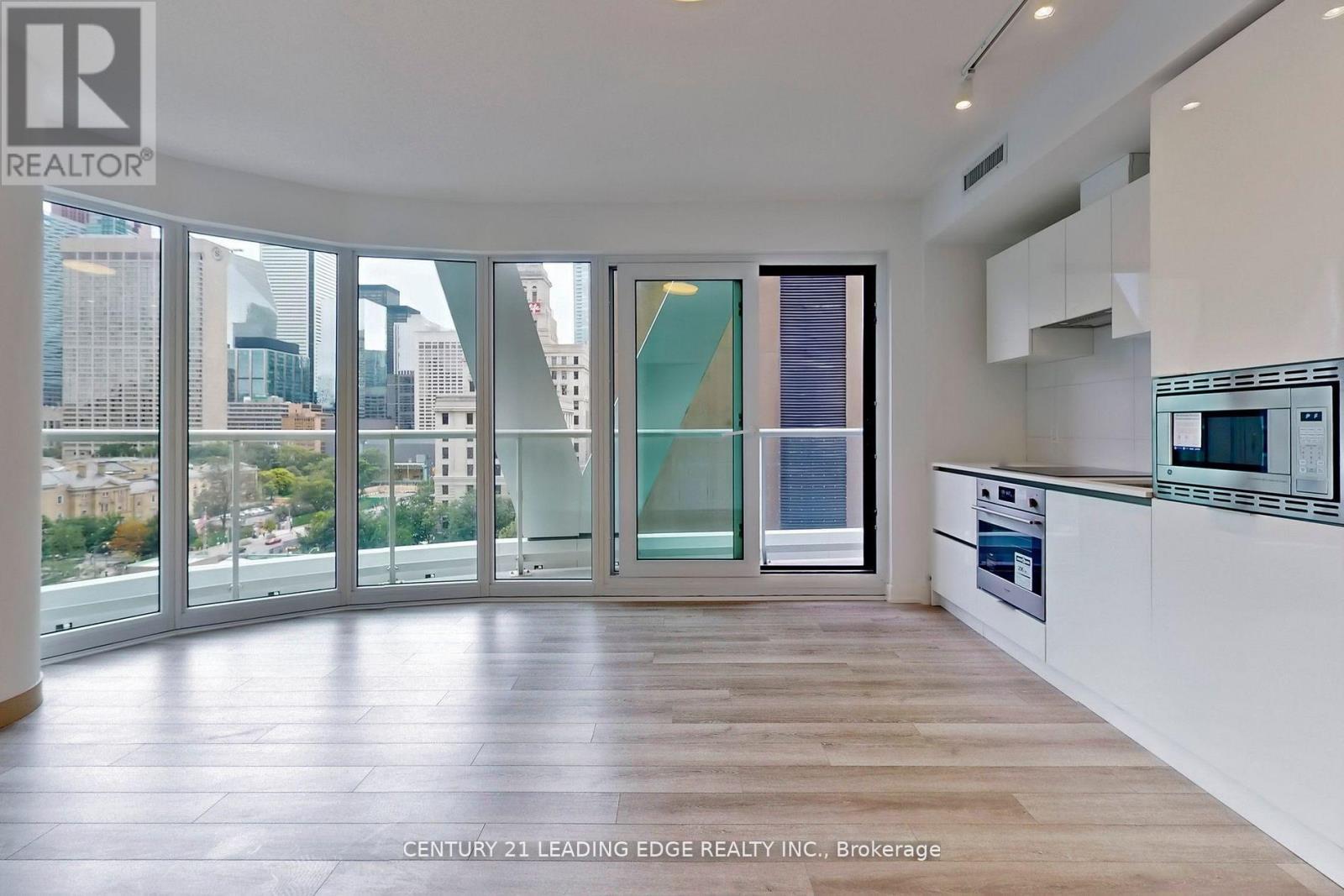 1330 - 230 Simcoe Street, Toronto, Ontario M5T 0G7 - Photo 3 - C12399581