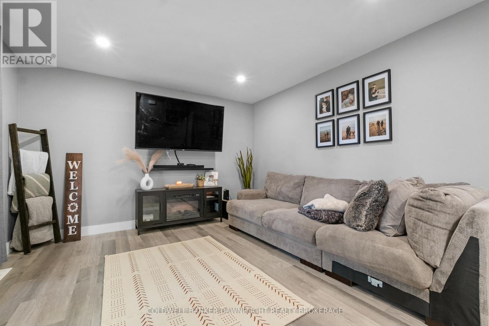 329 Marlborough Street, South Huron, Ontario  N0M 1S2 - Photo 8 - X12399699