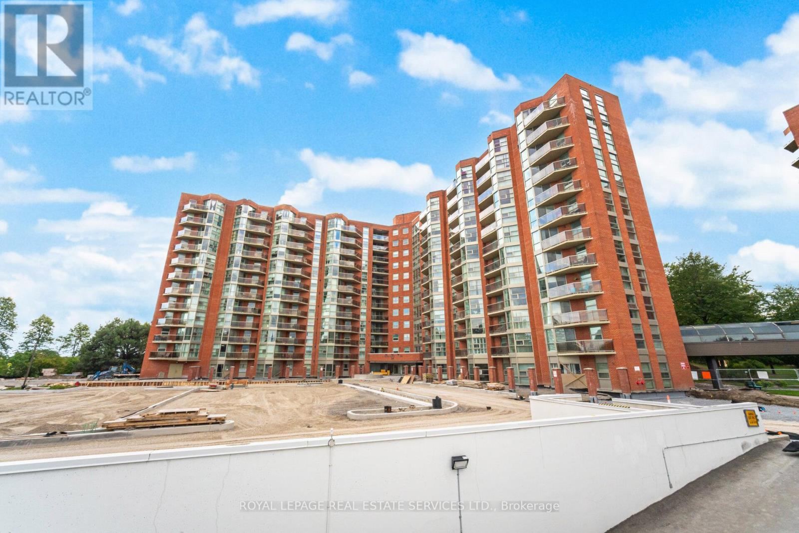 1102 - 20 DEAN PARK ROAD, Toronto, Ontario